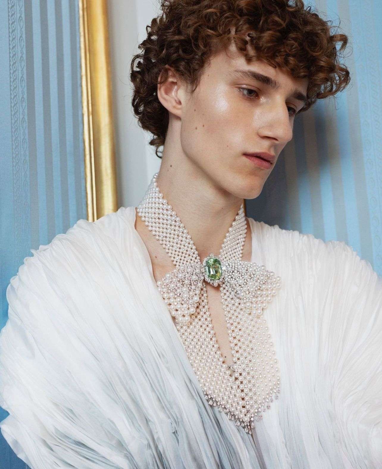Romantic coquette boy pfp with pearl collar detail for polished social media avatars