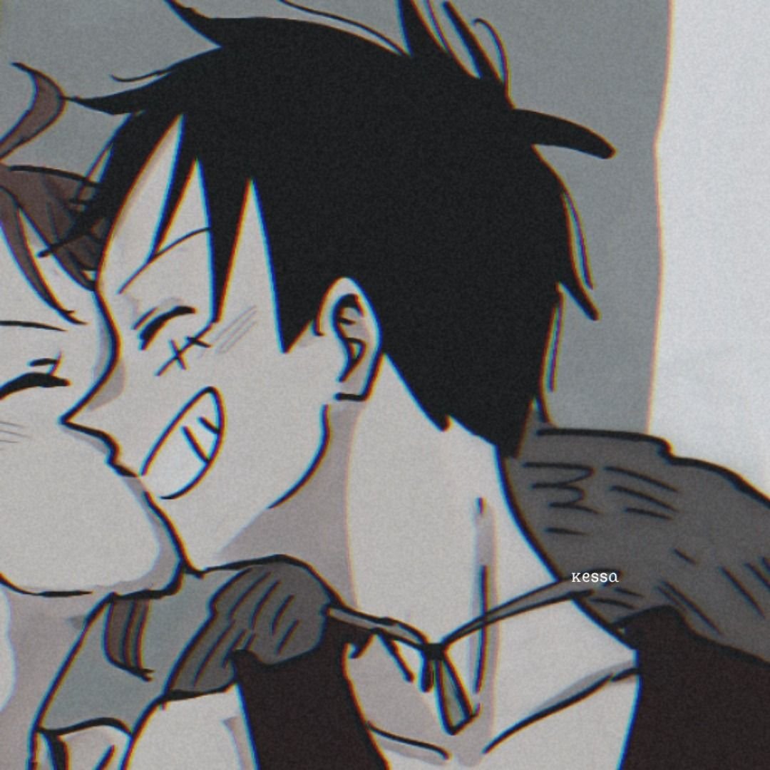 Matching chibi luffy pfp duo inside heart frame perfect for soft couple discord and tiktok