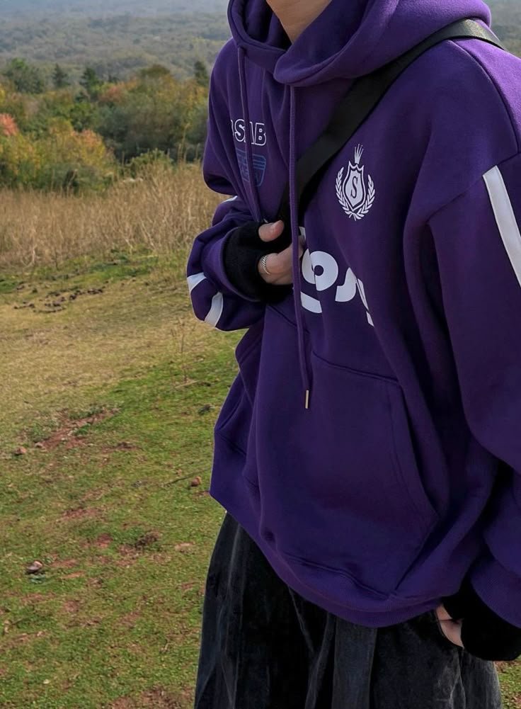 Dark purple pfp of a hoodie boy in deep shadow for moody Discord and gaming profiles